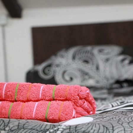 Sheni Hostel Tbilisi Buitenkant foto