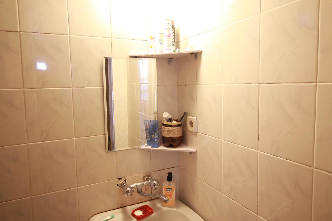 Sheni Hostel Tbilisi Buitenkant foto